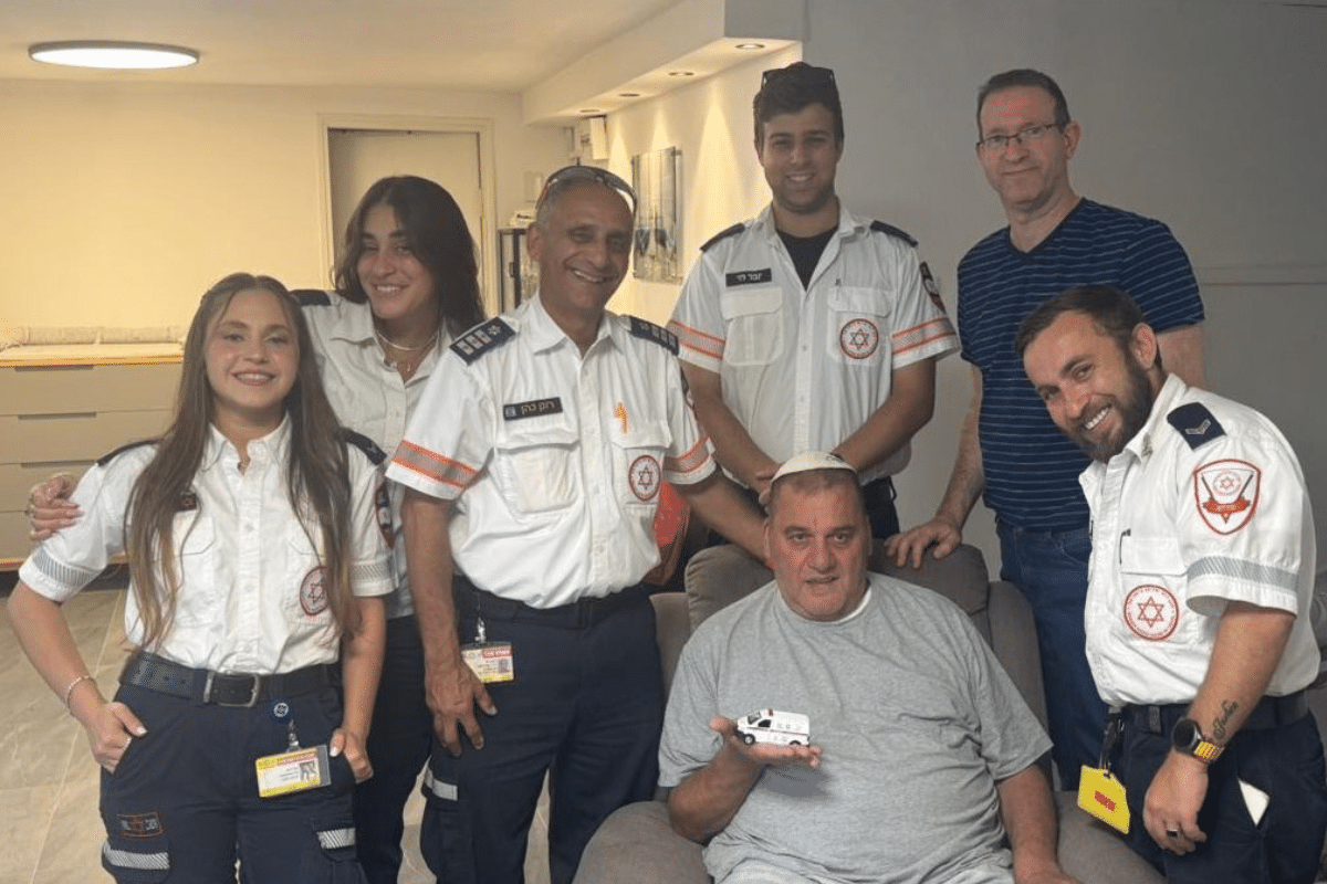 Quick-thinking EMT Saves Neighbor’s Life Across the Street